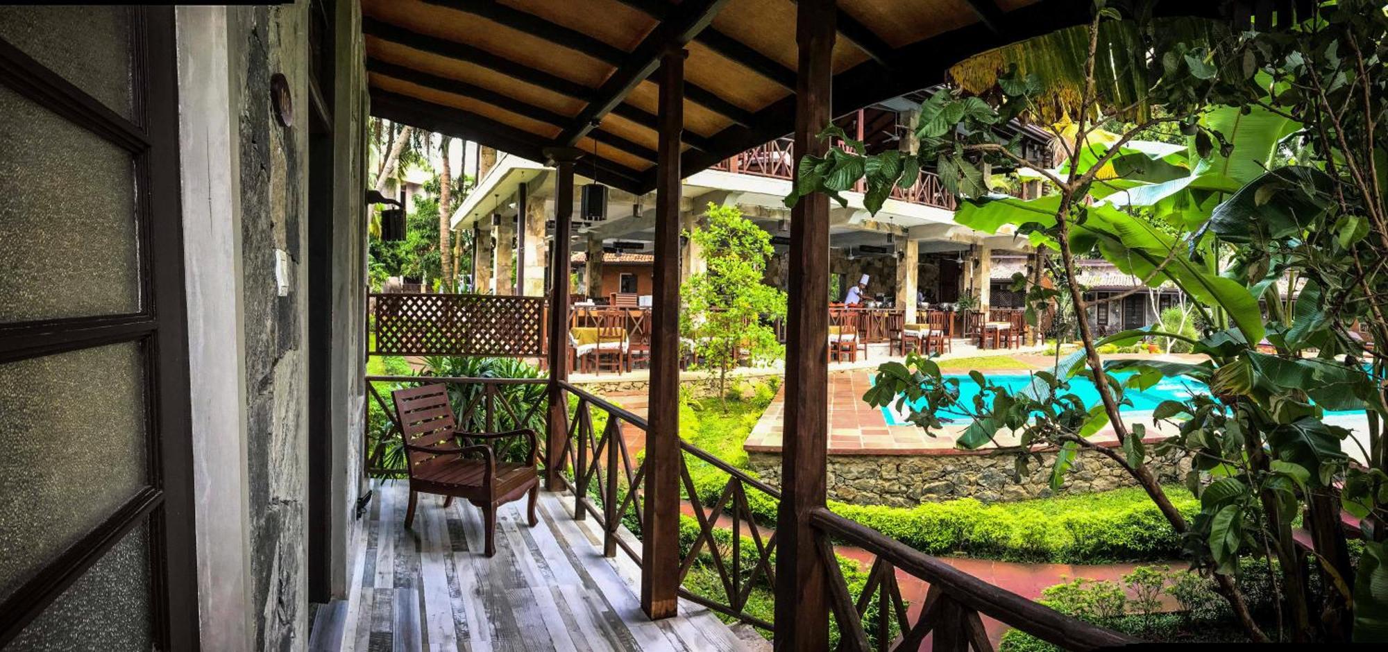 Villa Pinnawala&Restaurant Esterno foto