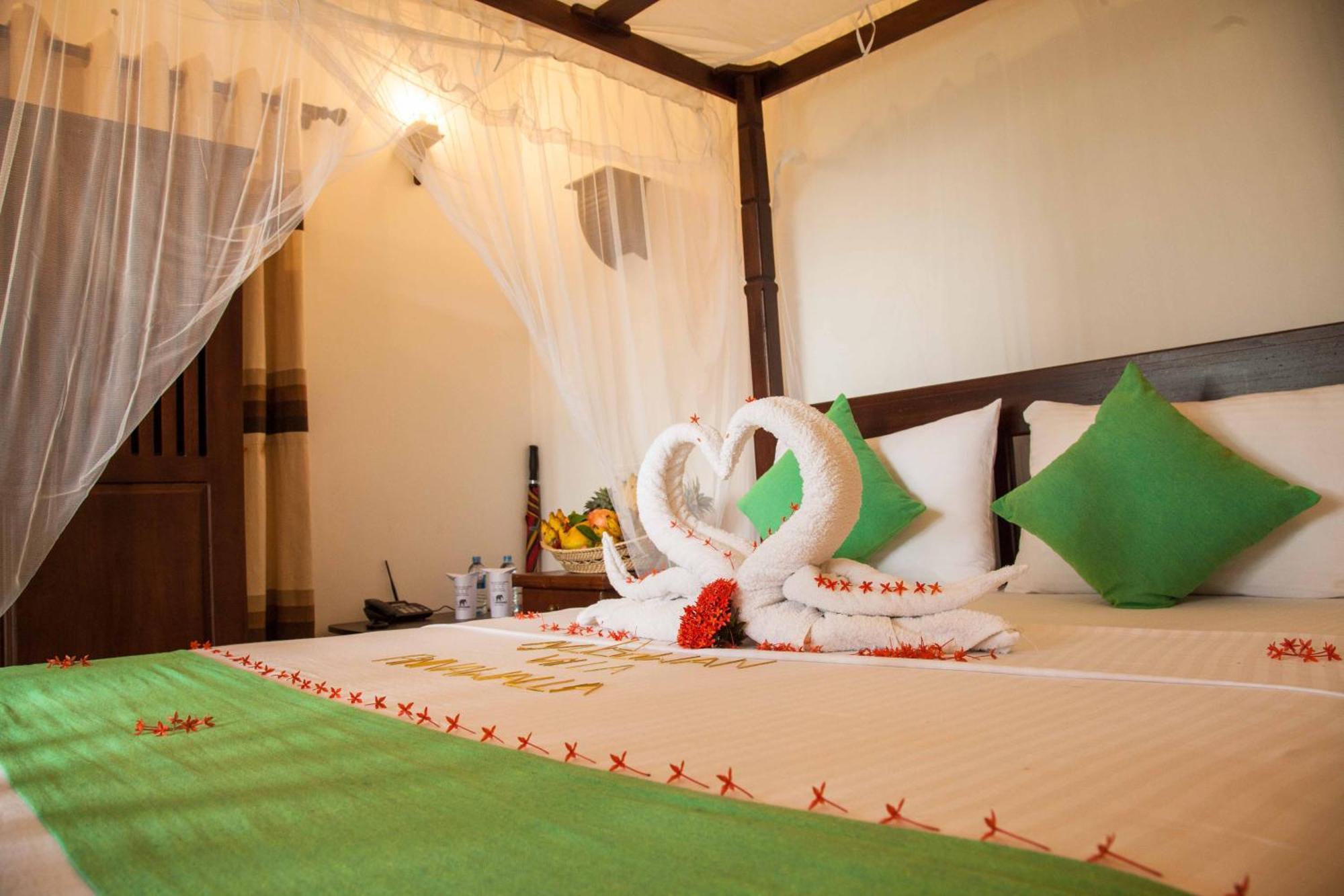 Villa Pinnawala&Restaurant Esterno foto